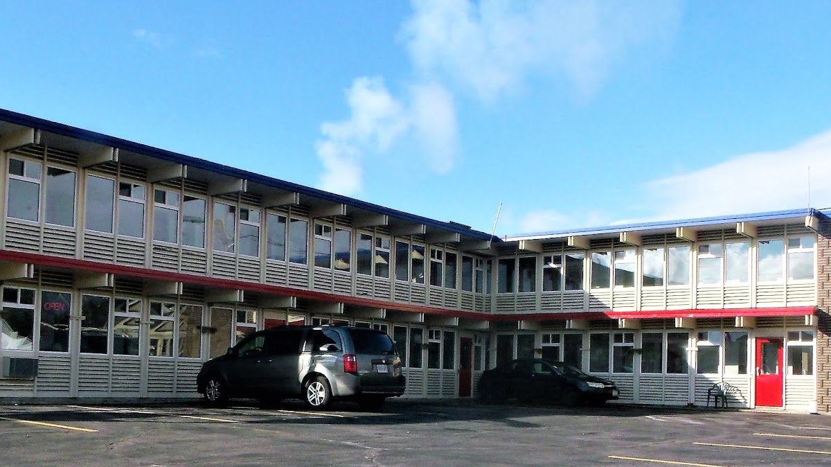 Canadiana Motel